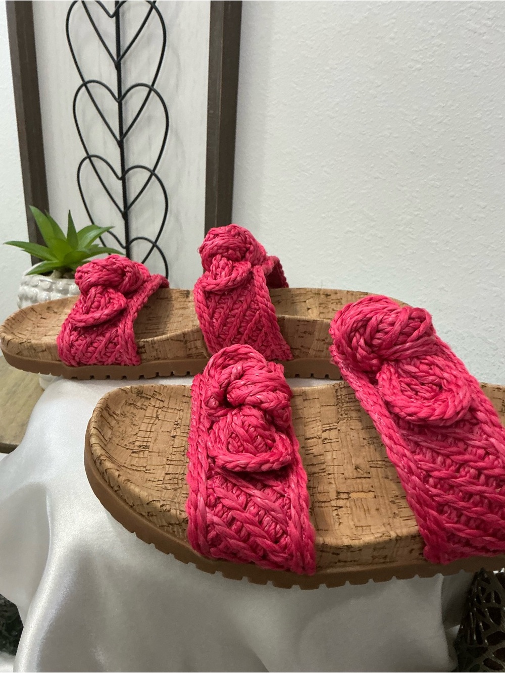 NWOT Anne Klein Women’s Bulia Braided Pink Rose Strap Sandals 8.5 - Picture 2 of 5
